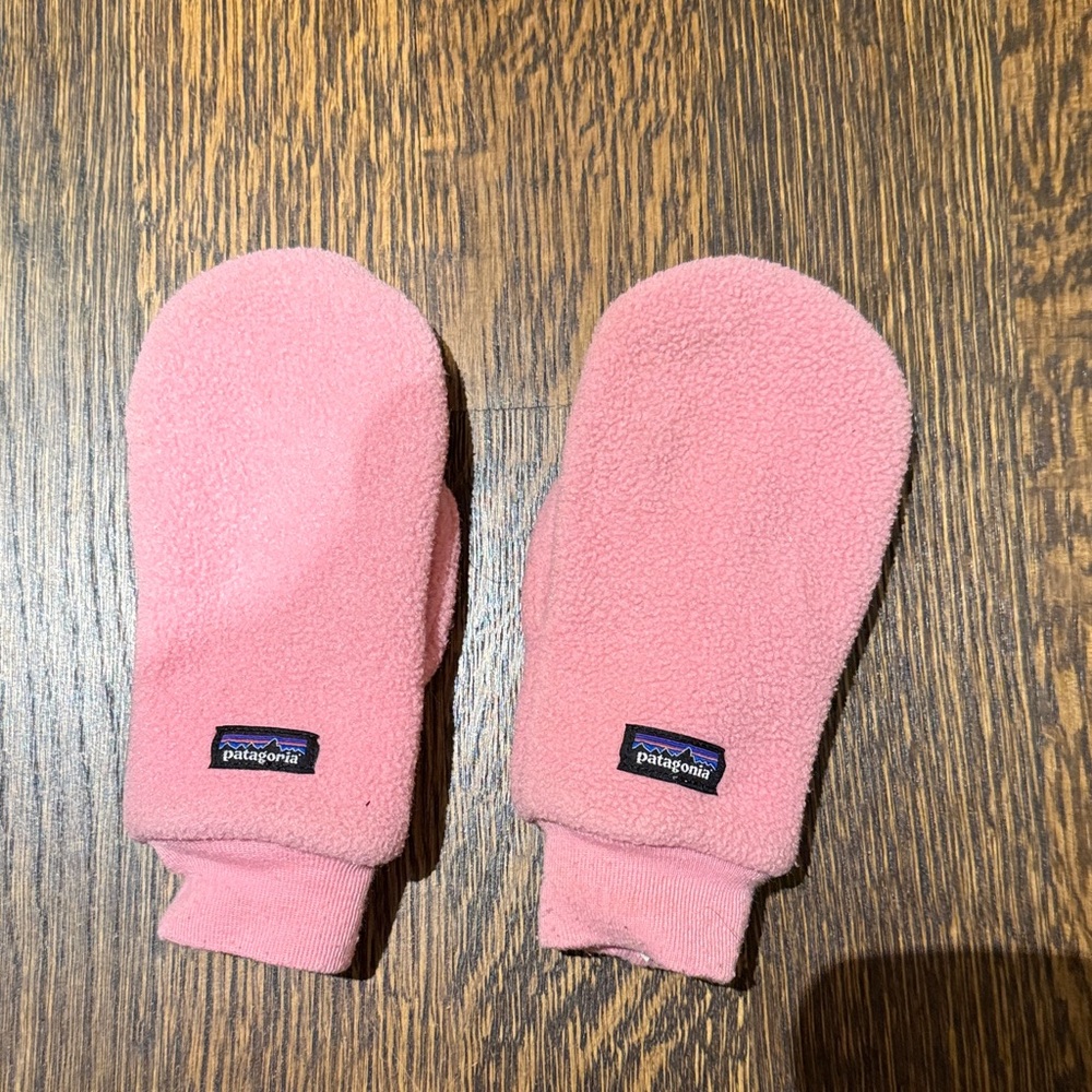Patagonia Kids Cozy Pink Mittens